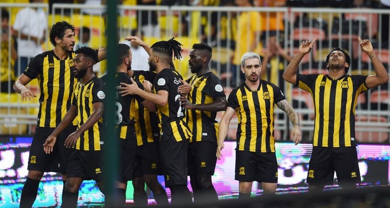 عبر بوابة الطائي وبهدف “رومارينهو”.. الاتحاد يستعيد الصدارة