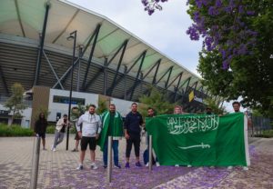 جماهير المنتخب السعودي أمام أستراليا: معاك يا الأخضر