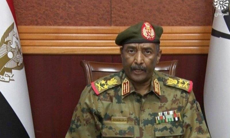 السودان.. “البرهان” يعين مجلسَ سيادة جديدًا