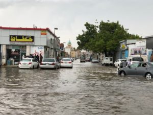 جدة تشهد حالة أمطار من خفيفة لمتوسطة.. و”المدني” يحذّر