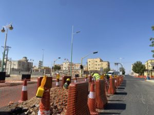 للحد من الحوادث.. تركيب كاميرات “ساهر” وتشغيل إشارتين ضوئيتين بال