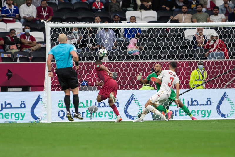 في بداية المشوار في كأس العرب .. قطر تعبر البحرين