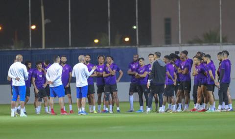 حافلة مجهزة لنقل الهلال من درة الملاعب في حال تتويجه باللقب الآسيوي