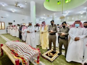 أهالي جازان يشيعون “عريبي” شهيد المقذوف الحوثي بصامطة