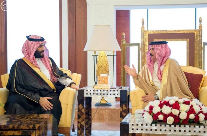 محمد بن سلمان في البحرين.. والملك حمد بن عيسى في مقدمة مستقبليه – أخبار السعودية