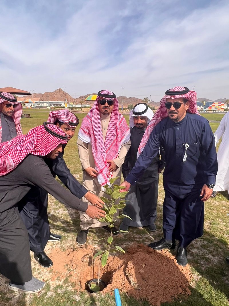 “بلدية السليمي” و”جمعية السليمي البيئية” تنفذان مبادرة “السعودية