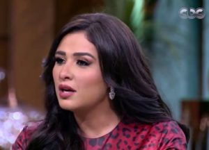 كانت في العناية الفائقة.. شاهد أغرب فيديو تلقته فنانة مصرية