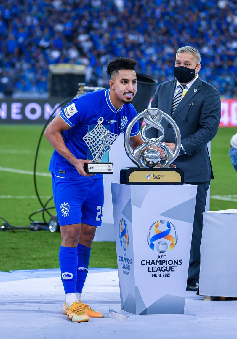 الهلال يجدد علاقته مع سالم الدوسري “أفضل لاعب في آسيا”.. حتى 2025