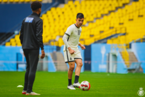 الهلال ينهي تحضيراته لـ”ديربي الرياض”.. ومدرب النصر يجتمع باللاعب