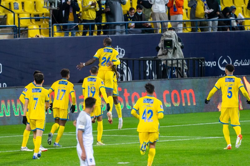 خطف مركز الهلال في الترتيب.. الأصفر يواصل عزف لحن النصر