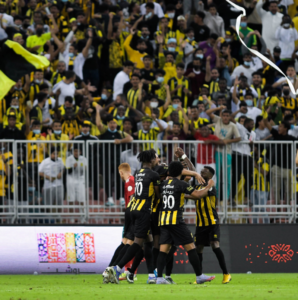 الاتحاد يحافظ على الصدارة .. الشباب يستمر بالمطاردة .. والهلال يو