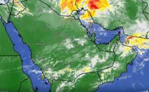 صور الأقمار الاصطناعية ترصد سحبًا ممطرة على الرياض.. والحصيني: أب