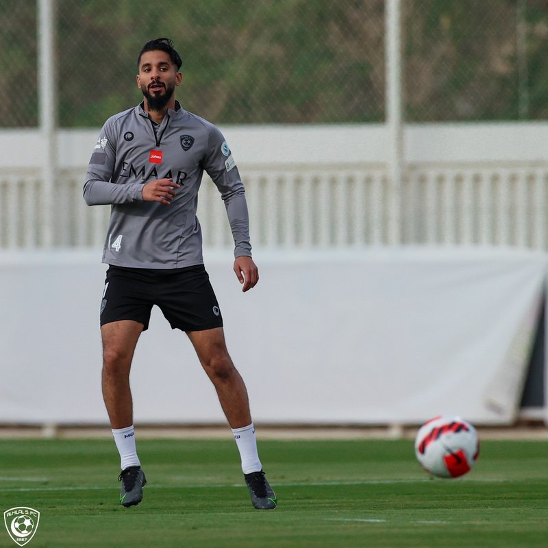 فيروس كورونا يبعد مهاجم “الهلال” عن مباراة السوبر السعودي