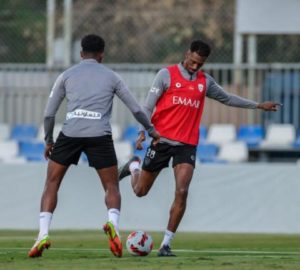 الركبة تهدد مشاركة «كنو» مع الهلال