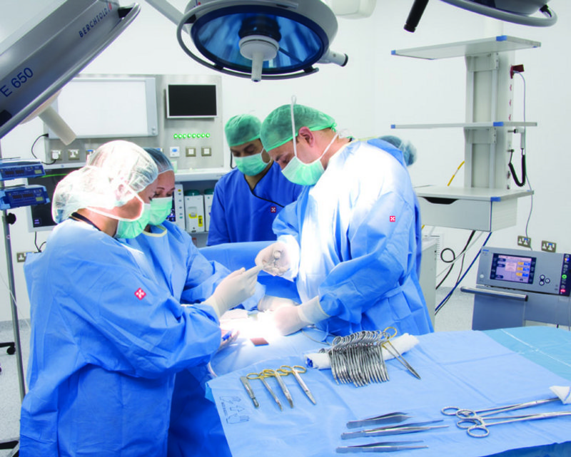 عملية نادرة بـ”سليمان الخبر” تُنهي معاناة سيدة تعاني من هبوط متكر