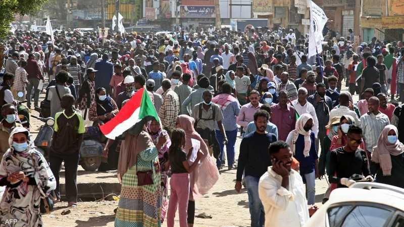 السودان.. مقتل شاب وحراك دبلوماسي ودعوة إلى “مليونية الشهداء”