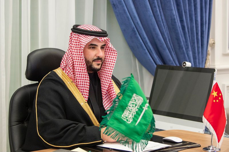 “خالد بن سلمان” يبحث مع وزير الدفاع الصيني التعاون في المجال الدف