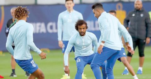 بالميراس يعبر بالأهلي المصري للنهائي… والهلال يصطدم بتشيلسي في لقاء تاريخي