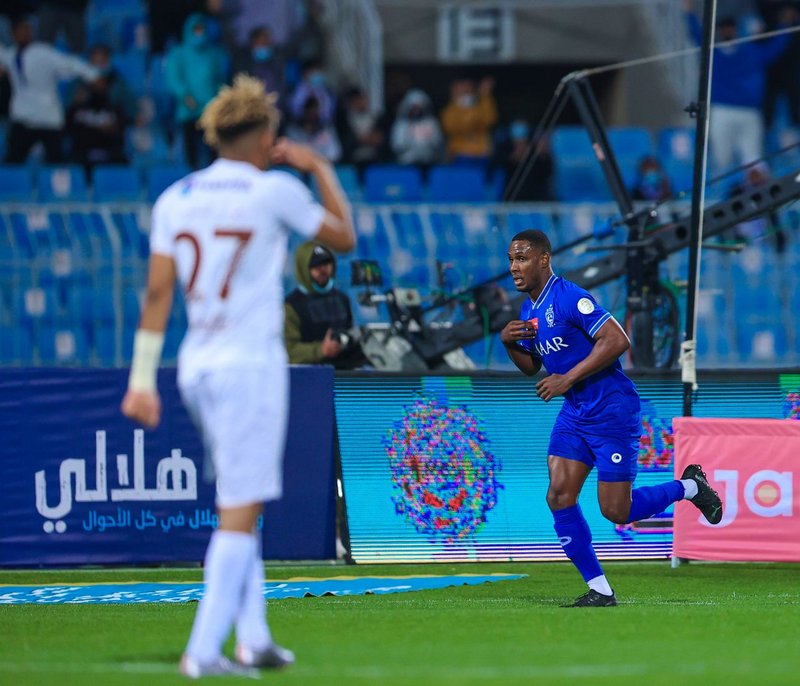 “إيغالو” يكشف عن سبب تركه “الشباب” ورحيله لـ”الهلال”: خدعوني!