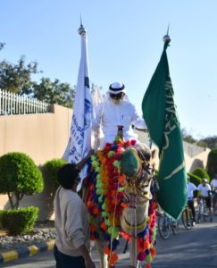 “الشمراني” يقود ماراثون الاحتفاء بيوم التأسيس.. 300 دراج ومنظم وم