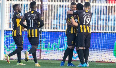 الاتحاد يواصل انتصاراته ويكتسح أبها برباعية