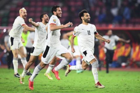 مصر تقصي الكاميرون وتبلغ نهائي «أمم أفريقيا»