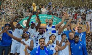 الهلال يتوج بلقب بطولة السلة على حساب النصر