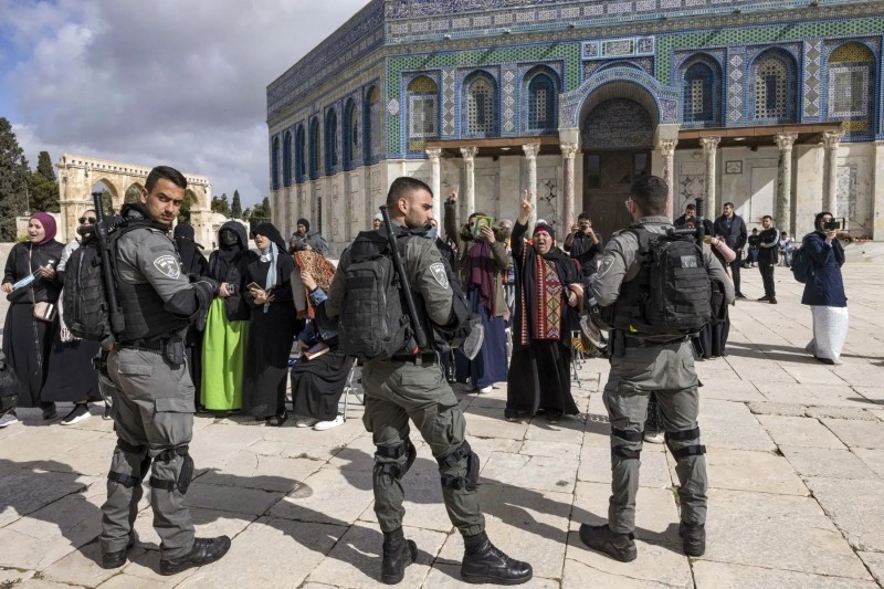 مواجهات بين الفلسطينيين وإسرائيل في ساحات «الأقصى» – أخبار السعودية