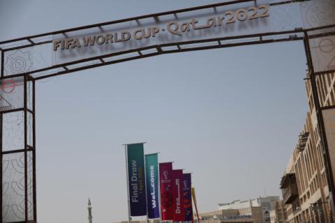 العرب والعالم يترقبون سحب قرعة مونديال 2022