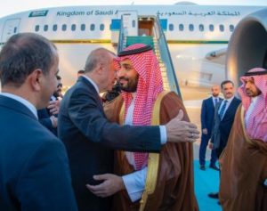 محمد بن سلمان يغادر أنقرة في ختام جولته الإقليمية