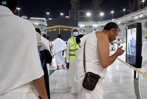 روبوت بـ11 لغة للرد على الحجاج في المسائل الشرعية