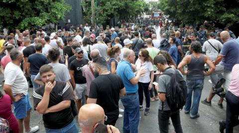 الاتحاد العمالي العام في لبنان يدعو «للانقضاض على المصارف»