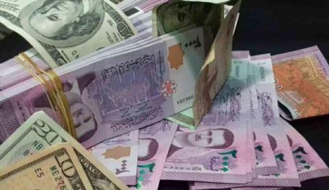 الليرة السورية تفقد 7% من قيمتها بعد خفض سعر الصرف الرسمي