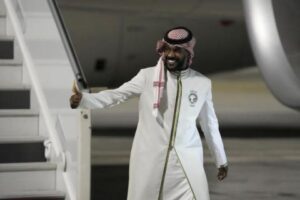 «مونديال 2022»: الزي السعودي يلفت الأنظار في الدوحة