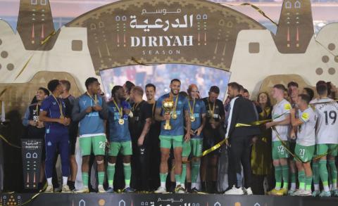 نيوكاسل يصعق الهلال بخماسية ويتوج بـ«كأس موسم الدرعية»