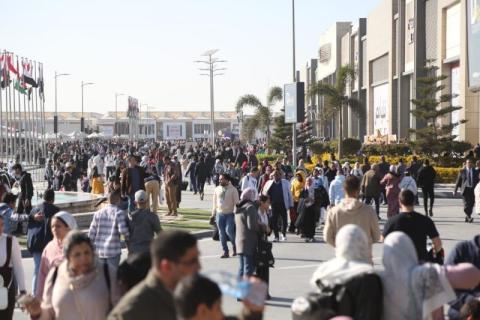 «القاهرة للكتاب»: حضور لافت للأدباء الشباب