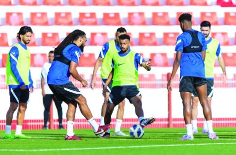 دوري آسيا… الهلال بروح «العالمية» يصطدم بـ«شباب أهلي دبي»