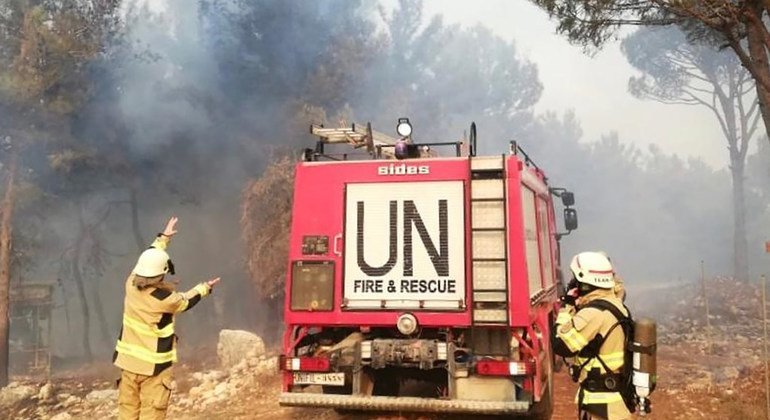 حرائق لبنان: قوة الأمم المتحدة المؤقتة في لبنان (اليونيفيل) تنضم لجهود إخماد الحرائق وتقدم الخدمات الطبية الطارئة للمدنيين