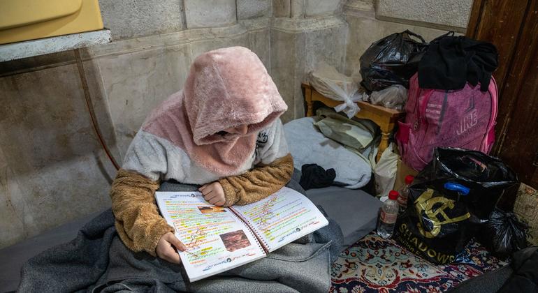 دخول مزيد من شاحنات الإغاثة إلى شمال غرب سوريا