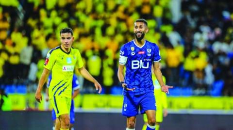 سلمان الفرج… جوكر الهلال المبتلى بـ«صداقة العكاز»