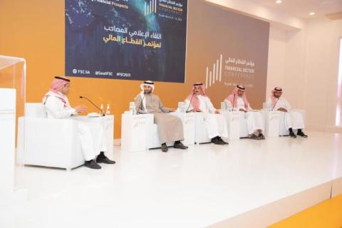 منصة سعودية تقود المؤسسات العالمية للتحول إلى نهج التمويل الأخضر