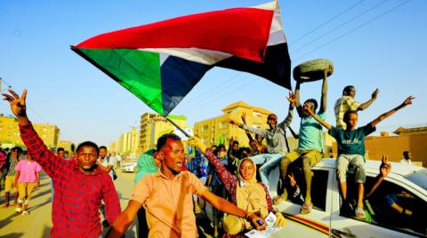 في الذكرى الرابعة لسقوط نظام البشير… السودانيون يتطلعون إلى التغيير