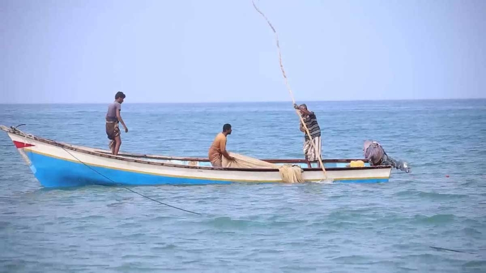 وسط مخاوف من انهيار القطاع السمكي.. مقتل 8 صيادين يمنيين بالبحر الأحمر – أخبار السعودية