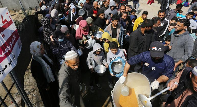 فقدان أكثر من نصف مليون وظيفة في الأرض الفلسطينية بسبب الحرب في غزة